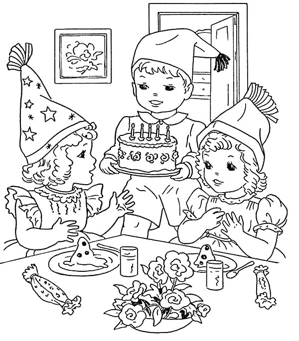 Cooking Birthday Cake For Birthday Party Coloring Pages 600x685 Cooking Birthday Cake For Birthday Party Coloring Pages