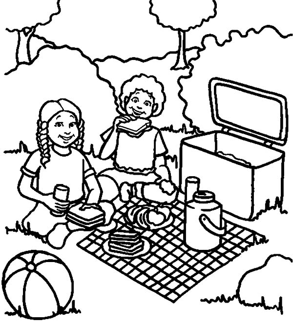 Family Picnic Coloring Pages at GetColorings.com | Free printable ...