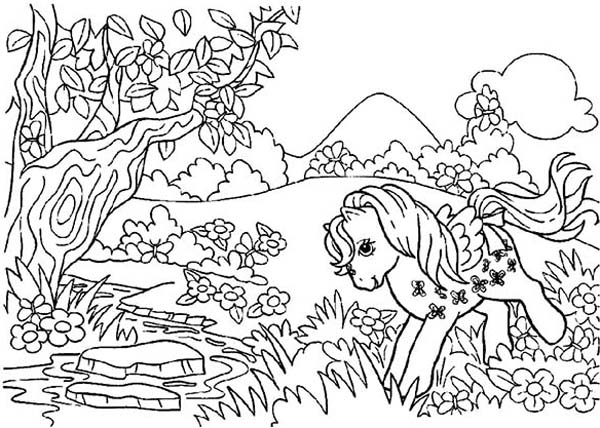 Rarity Playing In The Forest In My Little Pony Coloring Page 600x428 Rarity Playing In The Forest In My Little Pony Coloring Page