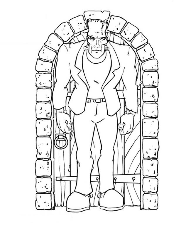 600x777 Frankenstein In Front Of The Door Coloring Page
